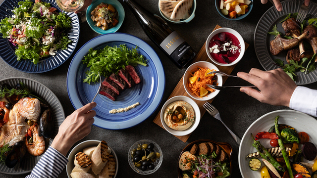 absinthe org. Salad & Grill （アブサン オーグ）のご予約