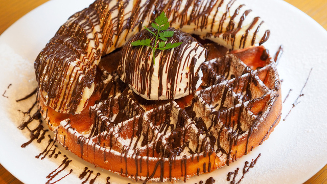 カフェオレ Waffle cafe ORANGE （ワッフル カフェ オランジ）のご予約 - 下北沢
