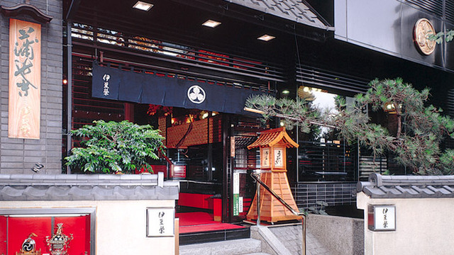 鰻割烹 伊豆栄 本店 いずえい 上野御徒町 うなぎ 食べログ