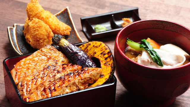 鯛金 水道橋本店のご予約 - 九段下/丼 | 食べログ