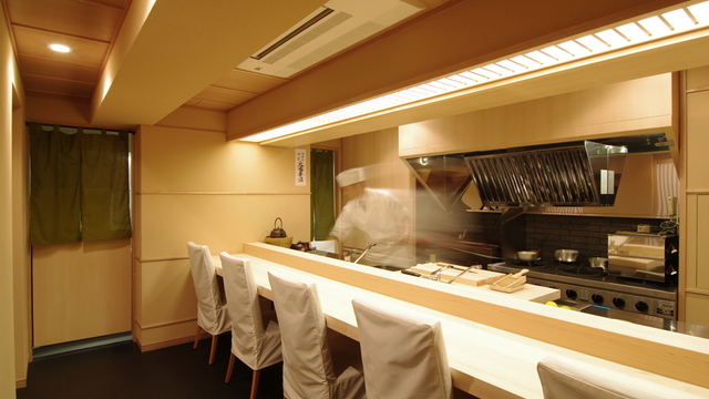 Azabujuban Fukuda image 3 - Full view
