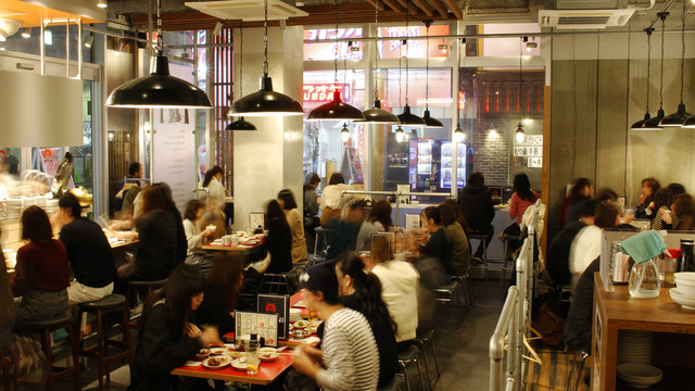 弐ノ弐 中央店 通町筋 餃子 食べログ