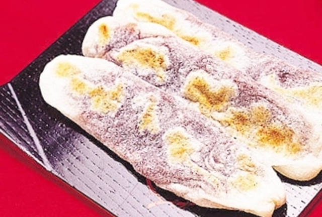 三重】舌のようなビヨ～ンとしたお餅☆彡 [食べログまとめ] 