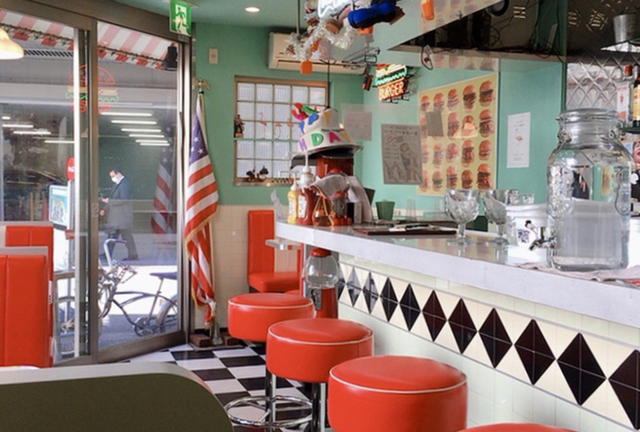 コーラ ベンチ ソファー アメリカンダイナー 興味深い