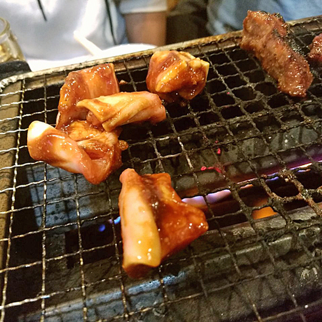 内観写真 どないやねん 金山/焼肉 [食べログ]