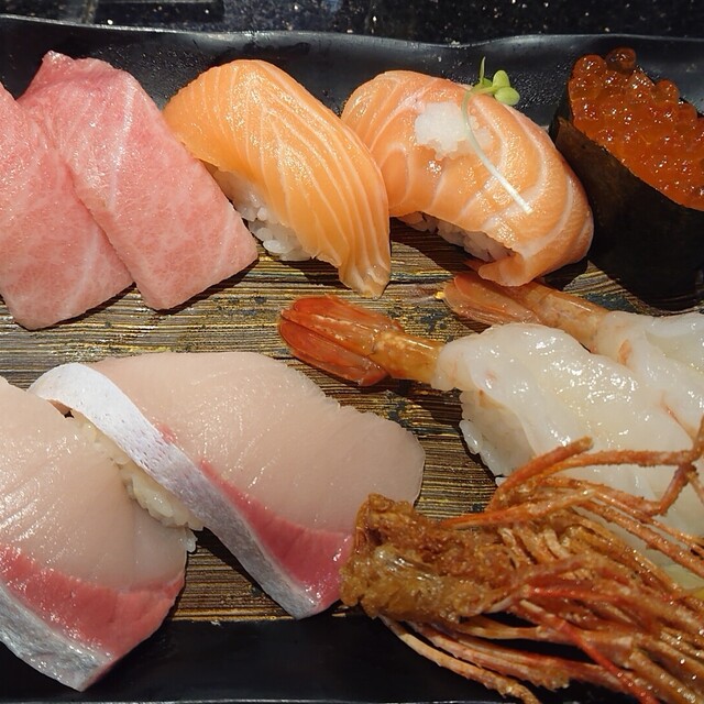 にぎり長次郎 草津店 にぎりちょうじろう 草津 回転寿司 食べログ