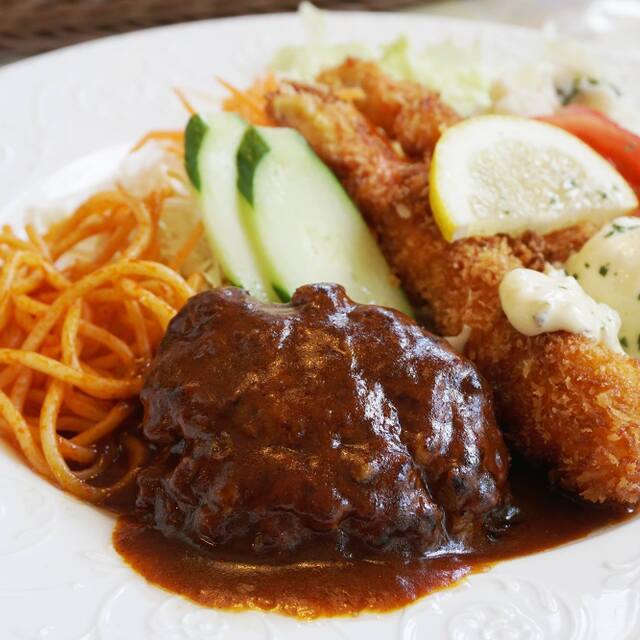 洋食屋バンク - 上伊万里(ハンバーグ)の写真(食べログが提供するog:image)