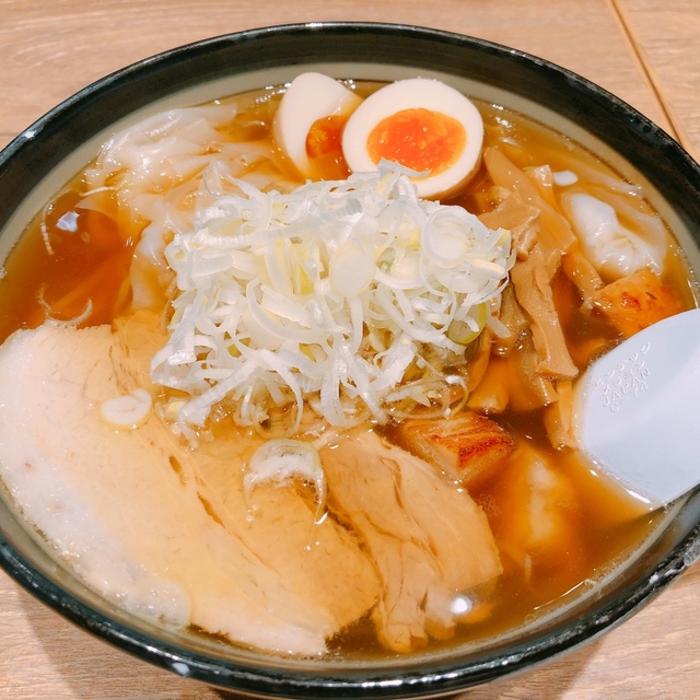 101288405 - ワンタンメンの満月 福岡空港の中で食べログNo.1のラーメン店 101288405 - ワンタンメンの満月 福岡空港の中で食べログNo.1のラーメン店