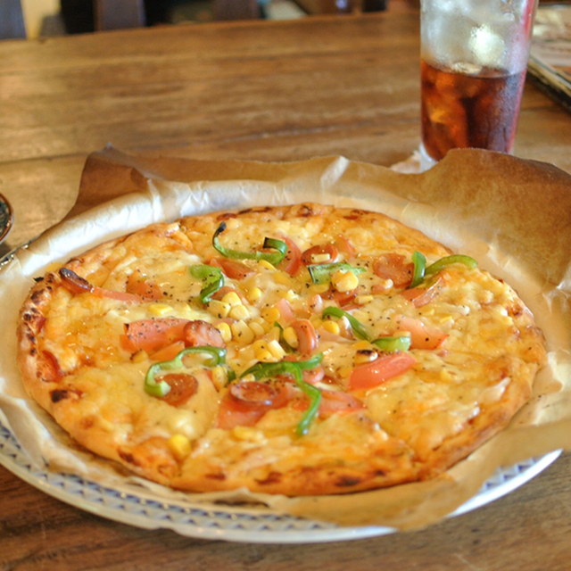 写真 ばーすぬ家 壺川 ピザ 食べログ
