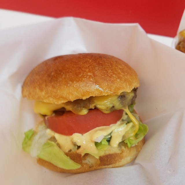 Jjバーガー ベーカリー 伊賀店 Jj Burger Bakery 市部 ハンバーガー 食べログ