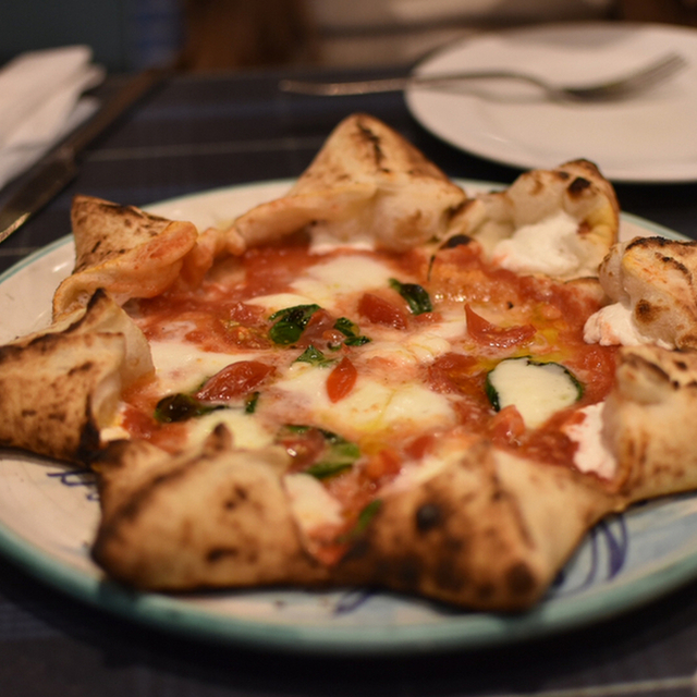 ナポリスタカ 神谷町店 Pizzeria Da Peppe Napoli Sta Ca 神谷町 ピザ 食べログ