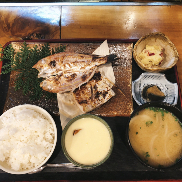 海鮮食堂 い志い かいせんしょくどういしい 唐人町 居酒屋 ネット予約可 食べログ