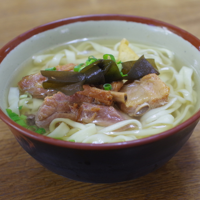 新山そば しんざんそば 名護市 沖縄そば 食べログ