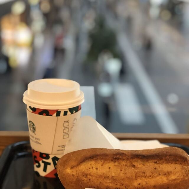 スターバックス・コーヒー 羽田空港第1ターミナル マーケットプレイス3階店（STARBUCKS COFFE） - 羽田空港第１ターミナル（東京モノレール）（カフェ）の写真（食べログが提供するog:image）