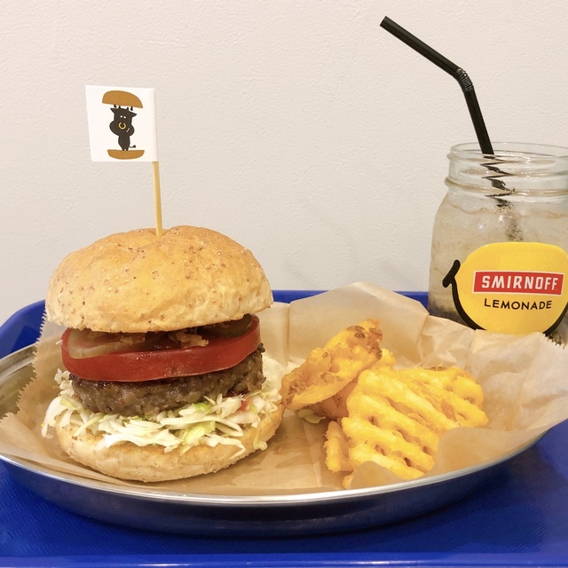 ヤチクロバーガー 京成佐倉 ハンバーガー 食べログ