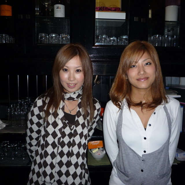 新店舗予定 ガールズbarナース スタッフ募集 Twitter પર なんと なんと 最近品薄のベルエポック シーズには４本も有りますよー さぁ 店長の後祝いと称して飲んじゃいましょー そして風船割って3万円もゲット しましょー ビーチスタイルバー