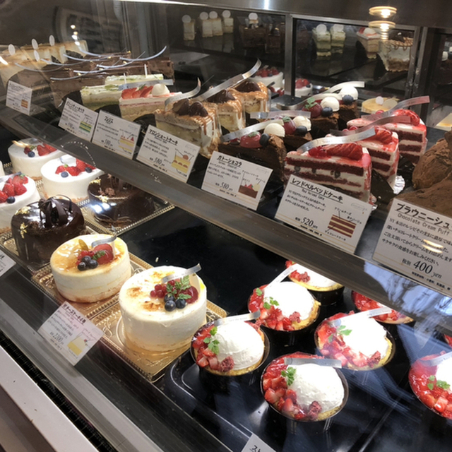 移転 チカリシャス ニューヨーク アマリージュ 神楽坂ファクトリー店 Chikalicious Ny Amarige Kagurazaka Factory 牛込神楽坂 ケーキ 食べログ