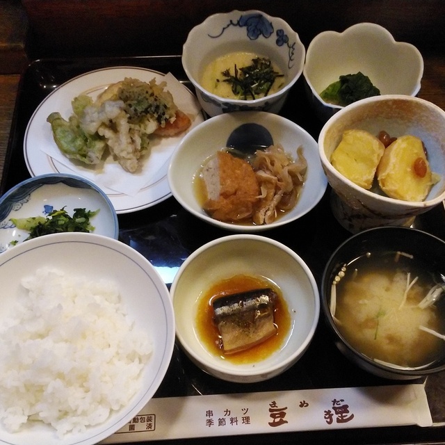 豆狸 福大前西福井 割烹 小料理 食べログ