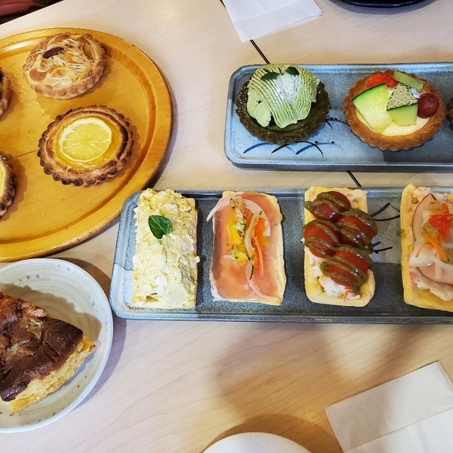 ベーカリーカフェタルト 春日井 ｊｒ カフェ 食べログ