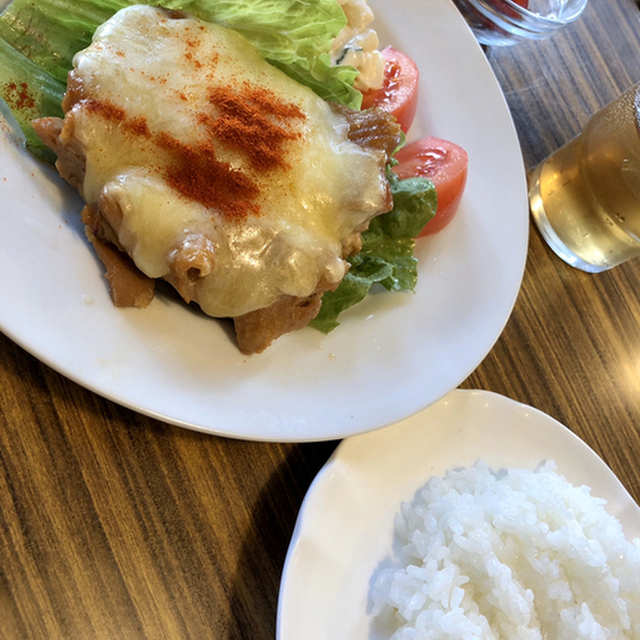 河出書房新社 ふみくら - 国立競技場（喫茶店）の写真（食べログが提供するog:image）