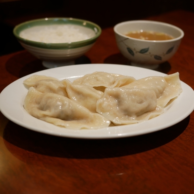 餃子のハルピン（ギョウザノハルピン） - 三鷹（餃子）の写真（食べログが提供するog:image）