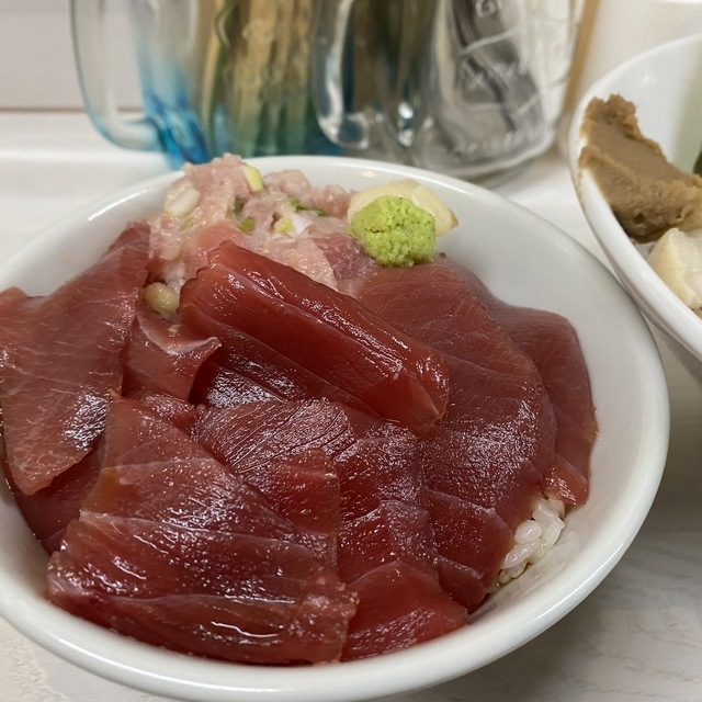 ウミノイロ マグロ卸のマグロ丼とラーメンの店 - 東銀座（ラーメン）の写真（食べログが提供するog:image）