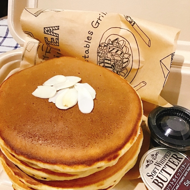 Living Cafe リビング カフェ 東鳴尾 パンケーキ 食べログ