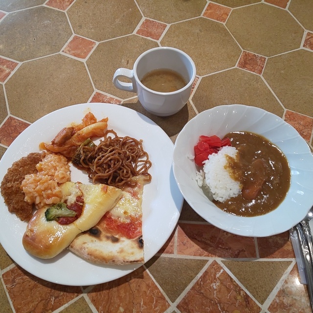 ピエール ド ロンサール 小前田 バイキング 食べログ
