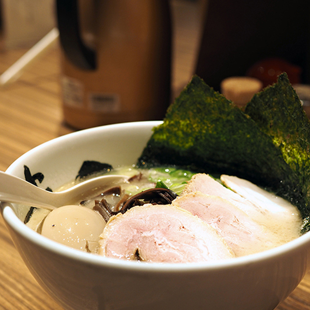 まんかい 福岡空港店 (福岡空港/ラーメン)