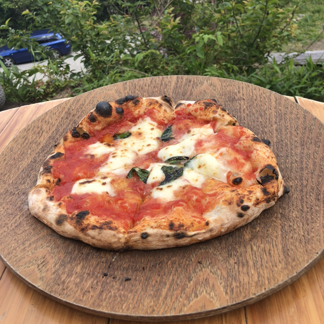 山岡ピザ Yamaoka Pizza 生駒山上 ピザ 食べログ