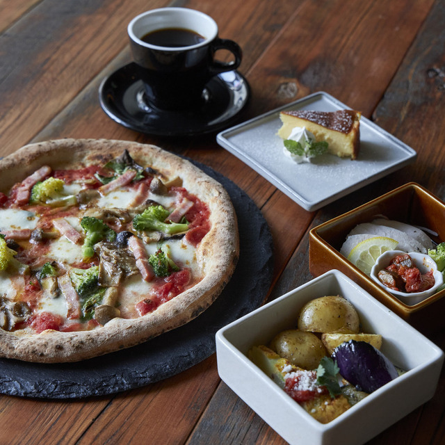 800 Degrees Artisan Pizzeria 横浜 ピザ ネット予約可 食べログ