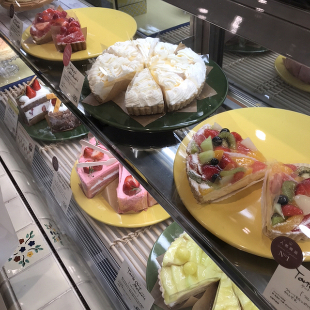 ア ラ カンパーニュ 神戸大丸店 A La Campagne 旧居留地 大丸前 ケーキ 食べログ