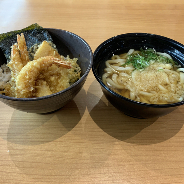 無添くら寿司 アクロスプラザ佐世保店 日宇 回転寿司 食べログ 無添くら寿司 アクロスプラザ佐世保店 日宇 回転寿司 食べログ