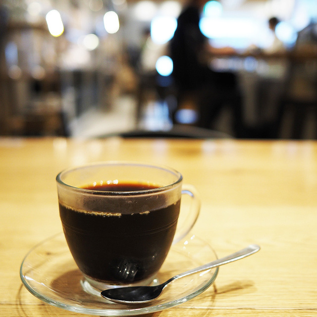 フラット ホワイト コーヒー ファクトリー ダウンタウン店（FLAT WHITE COFFEE FACTORY） - 青葉通一番町（コーヒー専門店）の写真（食べログが提供するog:image）
