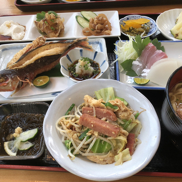 イルマーレウナリザキ 竹富町その他 レストラン その他 食べログ イルマーレウナリザキ 竹富町その他 レストラン その他 食べログ