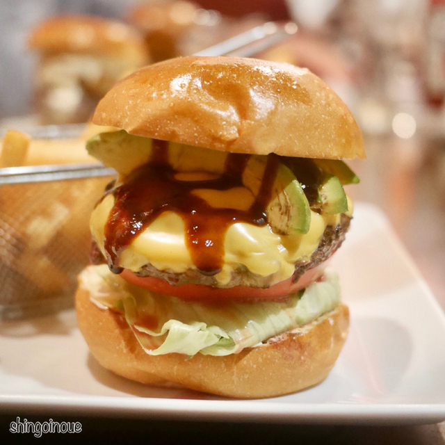 シェイクツリー バーガー&バー
(shake tree burger&bar)
)~イメージ画像1~