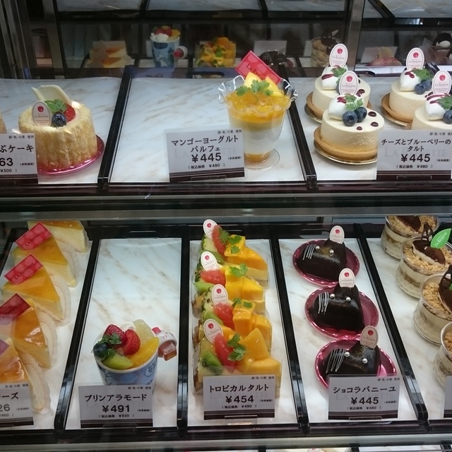 ラ レネット La Rei Nette 前後 ケーキ 食べログ