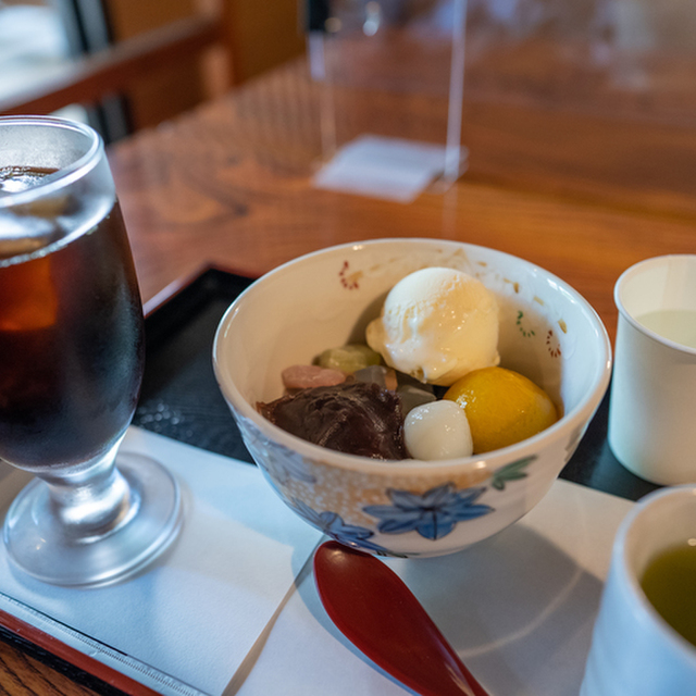旧岩崎邸庭園 お茶席 湯島 喫茶店 食べログ