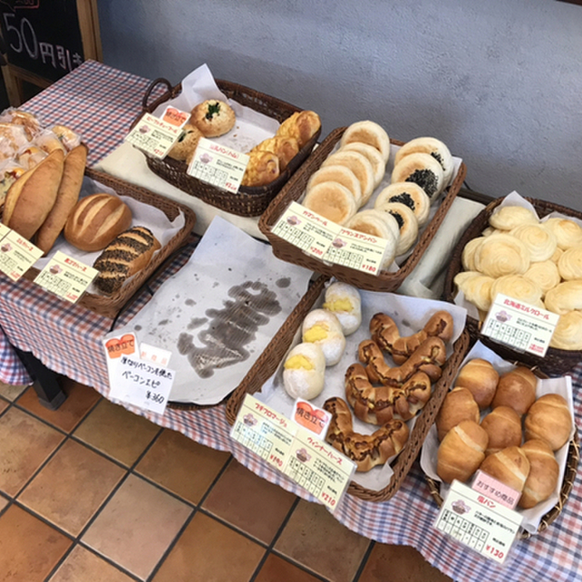 シンバシベーカリー プラス カフェ Shinbashibakery Plus Cafe 赤羽橋 パン 食べログ