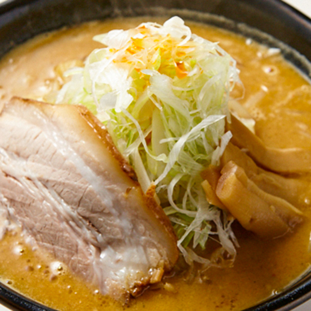 萬馬軒 新宿南口店 - 新宿三丁目(ラーメン)の写真(食べログが提供するog:image)
