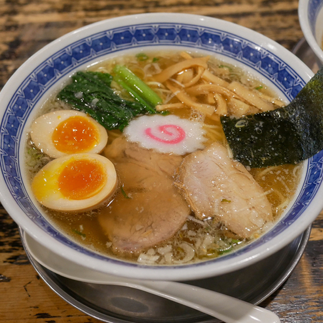 らーめん くじら軒 横浜本店 - センター北（ラーメン）の写真（食べログが提供するog:image）