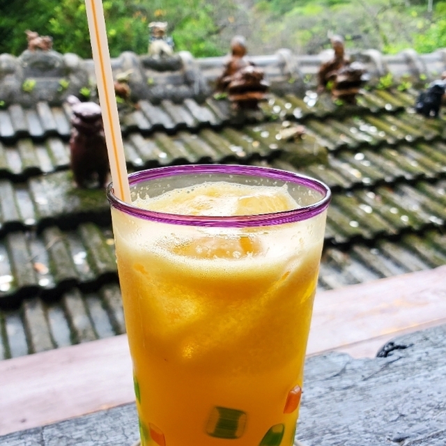 やちむん喫茶シーサー園 ヤチムンキッサシーサーエン 本部町 喫茶店 食べログ