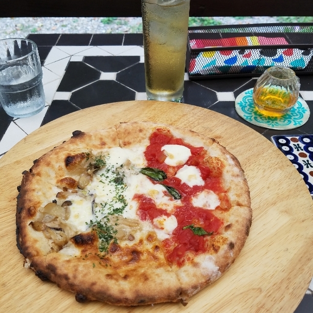 ロッシーニ ピザ 642pizza 学園前 ピザ 食べログ