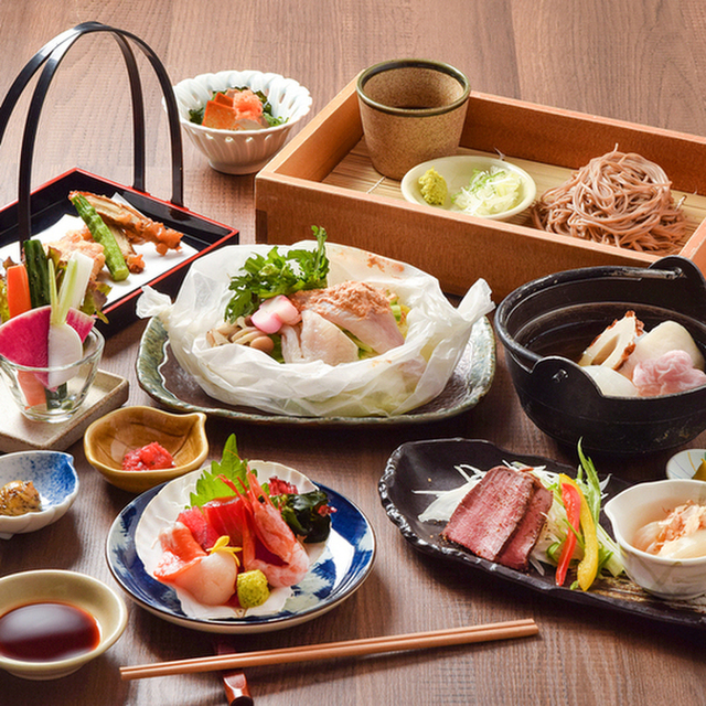 座席 地酒とそば・京風おでん 三間堂 丸の内店 （じざけとそばきょうふうおでんさんげんどう） 大手町/居酒屋