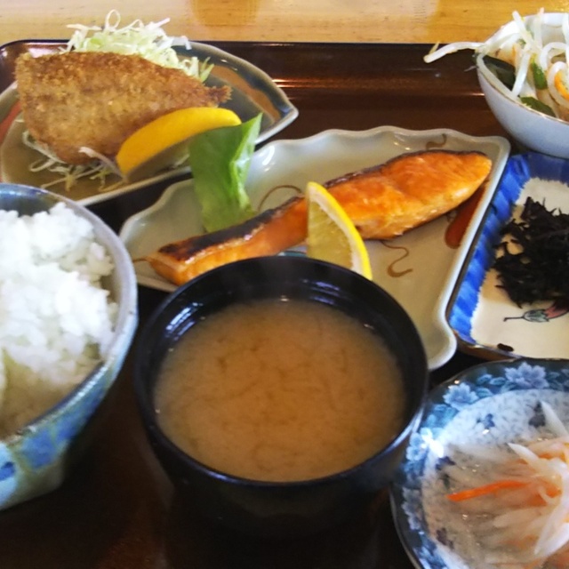 キッチン カフェ ばる 桜木町 カフェ 食べログ