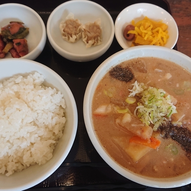 吉田とん汁店 東大前 定食 食堂 食べログ