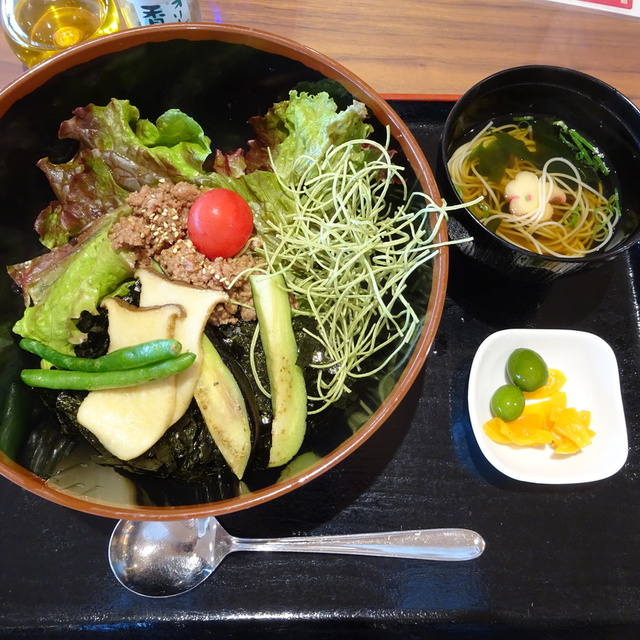 21年版 小豆島でランチならここ 島旅大好きグルメライターおすすめの13店 生そうめん 景観 オリーブ 軽食 スイーツなど アニーお祝い体験マガジン By ギフトモール