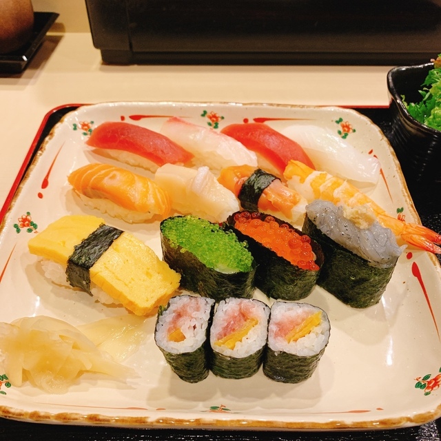 鮨 しんかわ（【旧店名】親方すし） - 茅場町（寿司）の写真（食べログが提供するog:image）