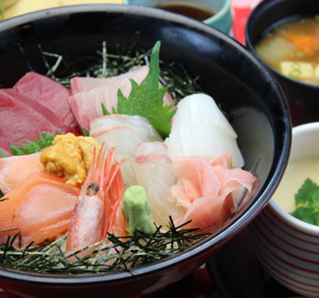 遊食房屋 丸亀店（ゆうしょくぼうや） - 丸亀（魚介料理・海鮮料理）の写真（食べログが提供するog:image）