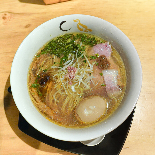 SOBA HOUSE 金色不如帰 新宿御苑本店（コンジキホトトギス） - 新宿御苑前（ラーメン）の写真（食べログが提供するog:image）